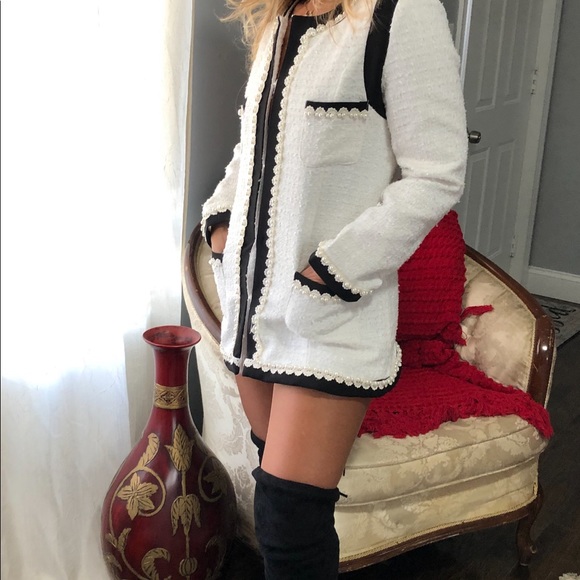 Blazer - Picture 2 of 5